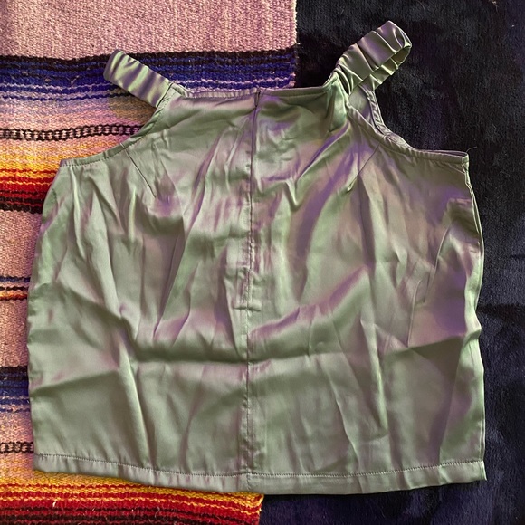 Silky Top by PrettyLittleThing - Picture 2 of 3